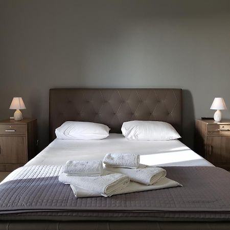 Valentina Apartments Paphos Ngoại thất bức ảnh
